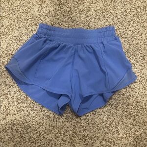 VGUC Lululemon Hotty Hot Shorts 2.5” Low-Rise - Size 0